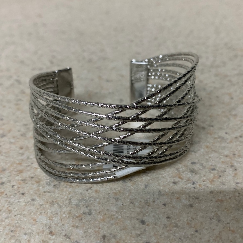 NWT Z Gallerie Criss Cross Silver Bracelet